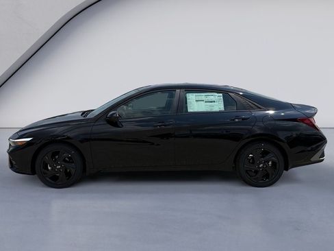 New 2026 Hyundai Elantra Sport FWD image 2