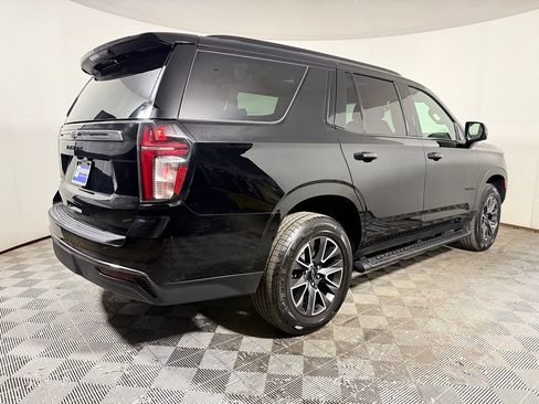 Used 2021 Chevrolet Tahoe Z71 w/ Luxury Package AWD/4WD image 7