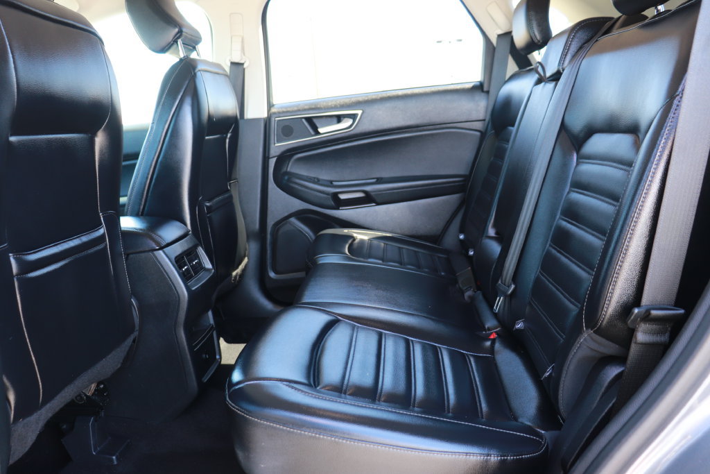 Used 2024 Ford Edge SEL AWD/4WD image 14