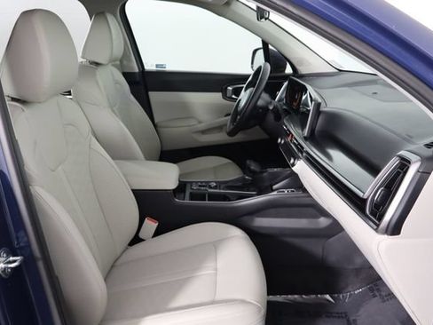 Used 2025 Kia Sorento EX FWD image 20