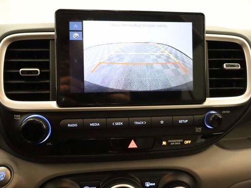 Used 2026 Hyundai Venue SEL FWD image 10