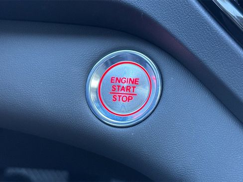 Certified 2025 Acura RDX Technology Package image 29