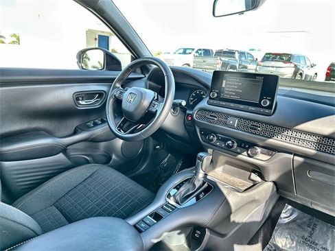 Used 2024 Honda HR-V Sport image 31