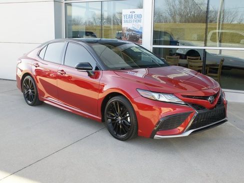 Used 2024 Toyota Camry XSE image 2