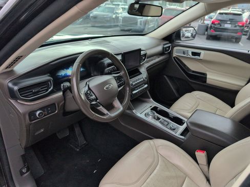 Used 2020 Ford Explorer Platinum image 15