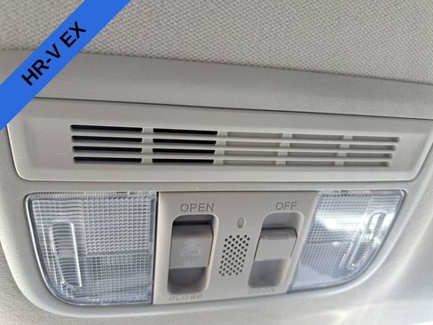Used 2022 Honda HR-V EX image 17