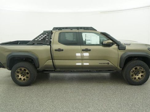 New 2025 Toyota Tacoma Trailhunter image 26