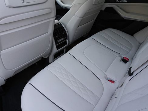 Used 2026 BMW X5 xDrive40i w/ Executive Package AWD/4WD image 37