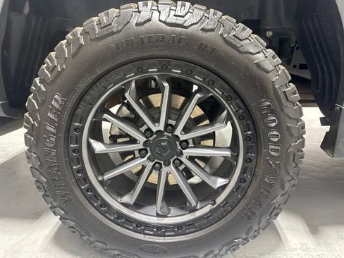 Used 2023 Ford F150 Lariat w/ Equipment Group 502A High AWD/4WD image 6