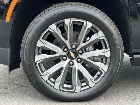 New 2026 Chevrolet Suburban High Country image 7