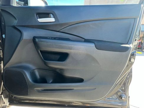 Used 2015 Honda CR-V LX image 32