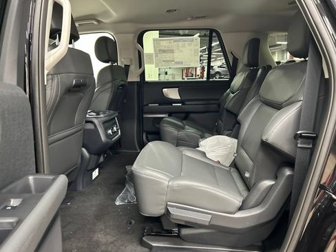 New 2027 Ford Expedition Max Active AWD/4WD image 27