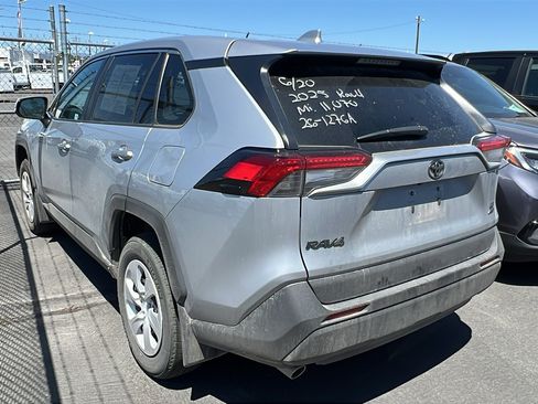 Used 2025 Toyota RAV4 LE AWD/4WD image 3