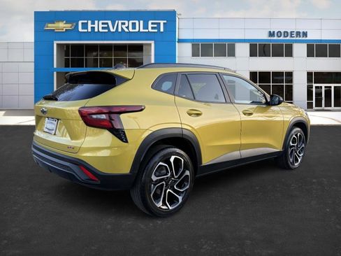 Certified 2024 Chevrolet Trax RS w/ Sunroof Package image 5