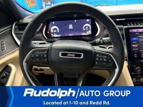 Used 2023 Jeep Grand Cherokee L Limited w/ Black Appearance Package image 14