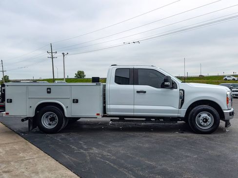 Used 2024 Ford F350 XL RWD image 4