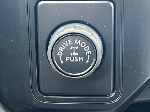 New 2026 Ford F250 Lariat image 9