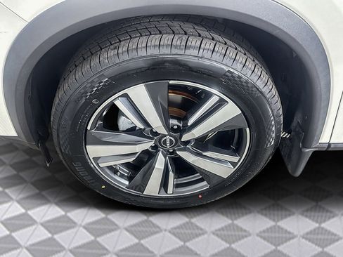 Used 2022 Nissan Rogue Platinum w/ Head-Up Display Package image 38