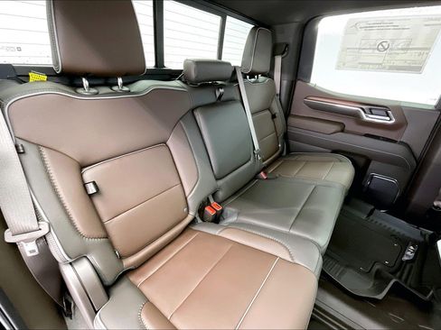 New 2026 GMC Sierra 1500 Denali w/ Denali Reserve Package image 10