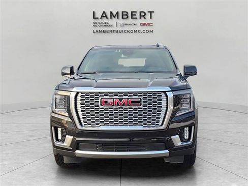 Used 2023 GMC Yukon XL Denali w/ LPO, Floor Liner Package image 8
