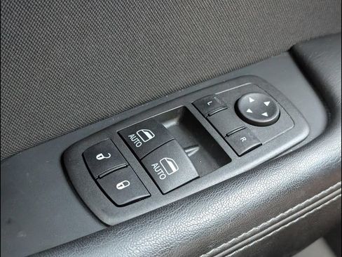 Used 2022 Dodge Challenger R/T Scat Pack RWD image 11