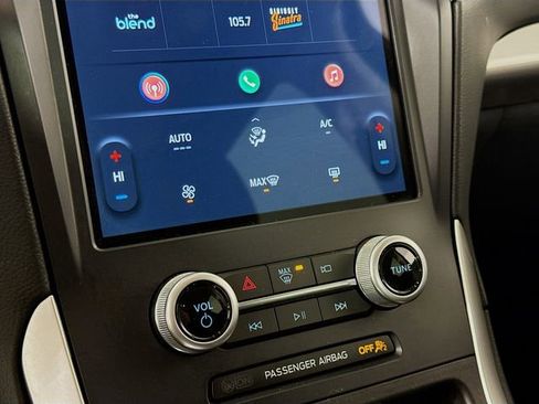 Used 2023 Ford Edge SE w/ Black Appearance Package image 15