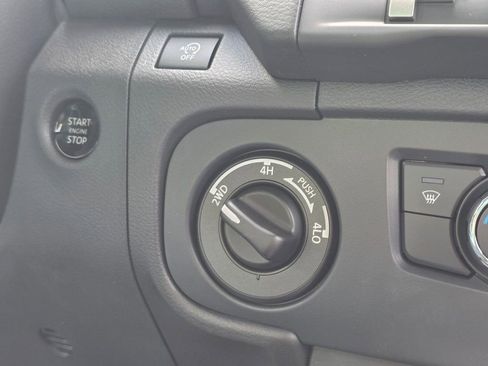 New 2026 Nissan Frontier SV w/ All-Weather Content Package AWD/4WD image 25