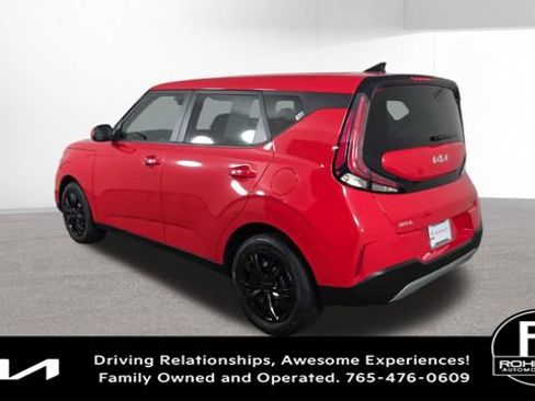 Used 2023 Kia Soul LX image 8