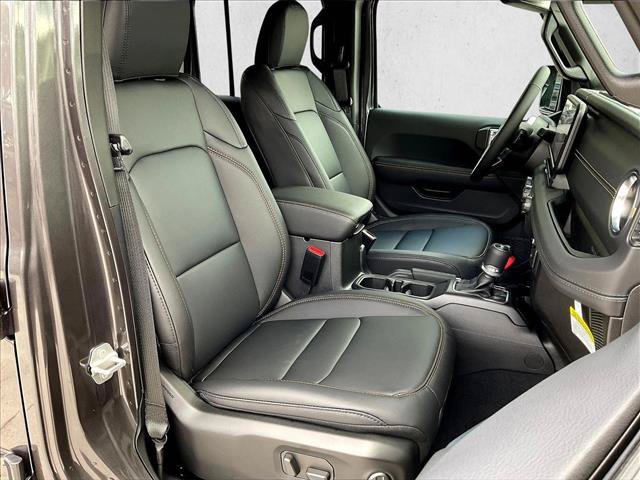 New 2027 Jeep Wrangler Unlimited Sahara AWD/4WD image 28