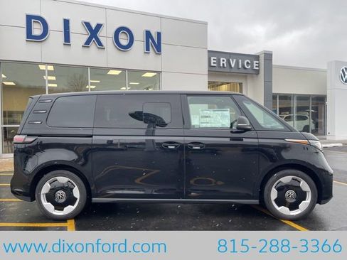 New 2025 Volkswagen ID. Buzz Pro S image 8