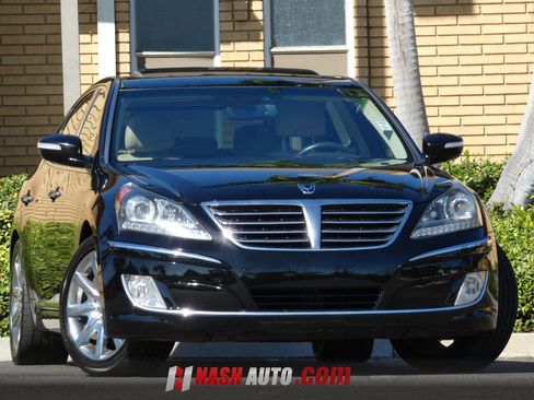 Used 2013 Hyundai Equus Signature RWD image 3