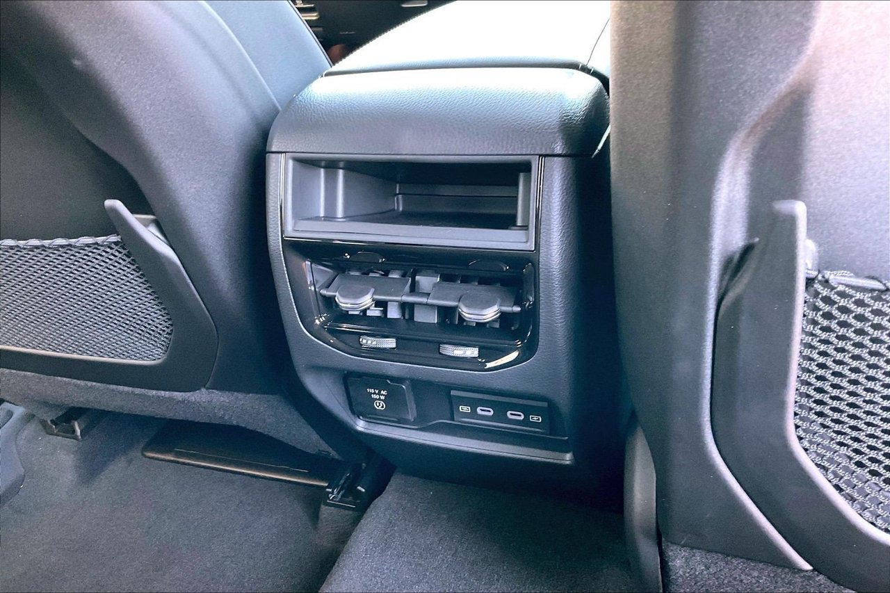 New 2027 Jeep Grand Cherokee Altitude RWD image 15