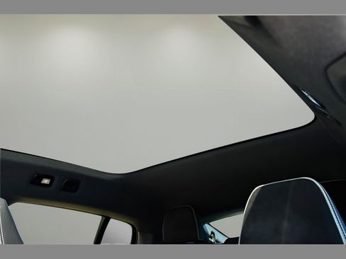 Certified 2023 Volvo C40 P8 Recharge Ultimate w/ Protection Package Premier AWD/4WD image 15