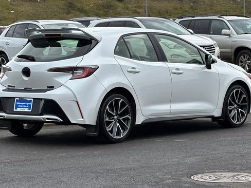 Used 2022 Toyota Corolla XSE image 3