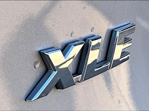 Used 2025 Toyota RAV4 XLE image 9