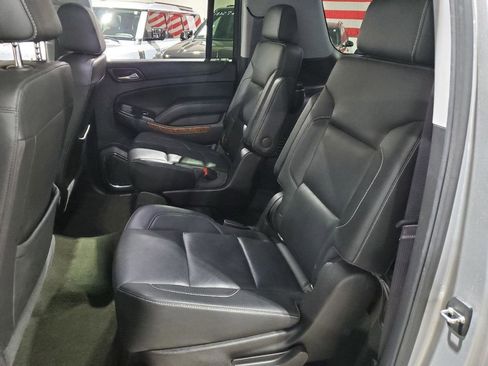 Used 2017 Chevrolet Suburban Premier image 32