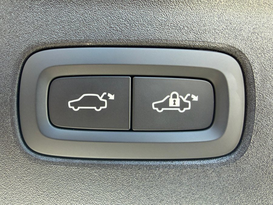 Used 2024 Polestar Polestar 2 RWD image 44
