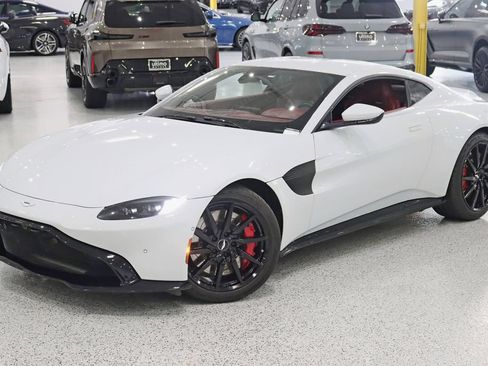 Used 2019 Aston Martin V8 Vantage Coupe RWD image 7