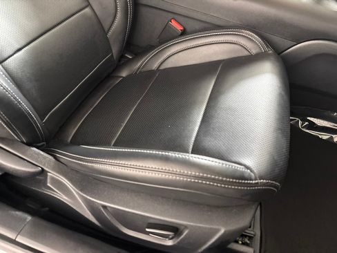 Used 2025 Ford Mustang Premium RWD image 24