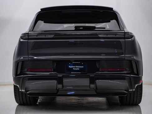 New 2026 Porsche Cayenne Electric AWD/4WD image 10