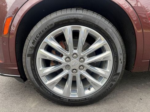 Used 2023 Cadillac XT6 Premium Luxury w/ Technology Package AWD/4WD image 8