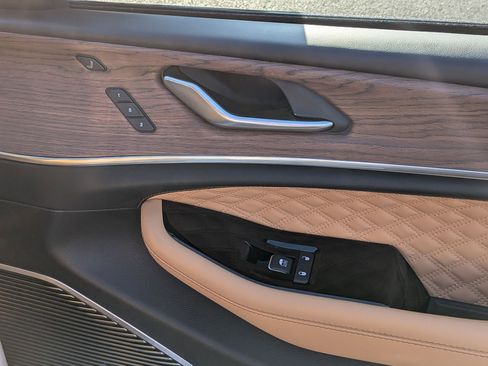 Certified 2024 Jeep Grand Cherokee L Summit w/ Advanced Protech Group IV image 36