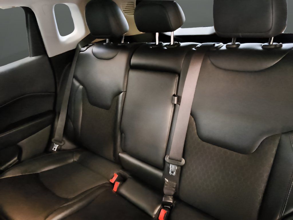 Used 2020 Jeep Compass Latitude FWD image 13