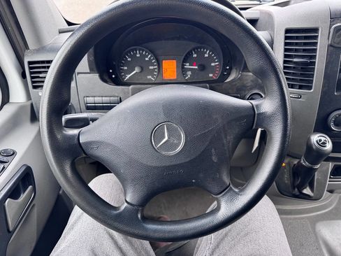 Used 2015 Mercedes-Benz Sprinter 3500 image 10