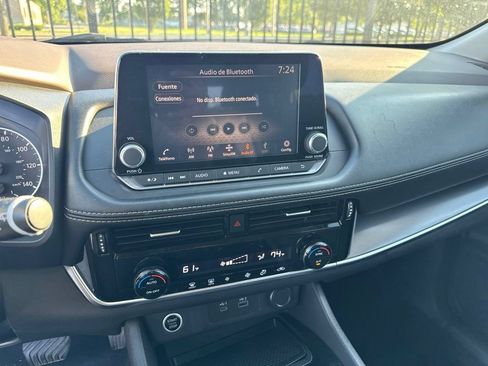 Used 2021 Nissan Rogue SV AWD/4WD image 8