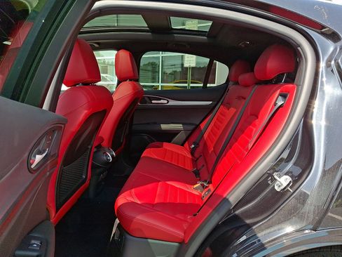 New 2026 Alfa Romeo Stelvio Sprint AWD/4WD image 7