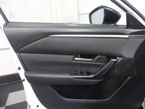 Used 2024 MAZDA CX-50 AWD 2.5 S w/ Preferred Package image 18