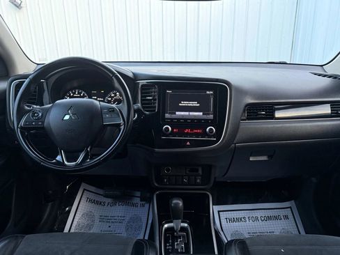 Used 2020 Mitsubishi Outlander SE image 24