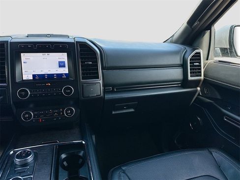 Used 2021 Ford Expedition Max Limited image 26