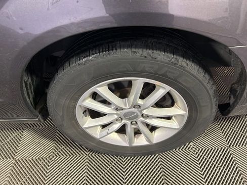 Used 2018 Dodge Grand Caravan SXT FWD image 40